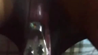 新交的年轻小女友露脸啪啪做爱，道具自慰刺激外阴无套打桩，再换炮机伺候第05集